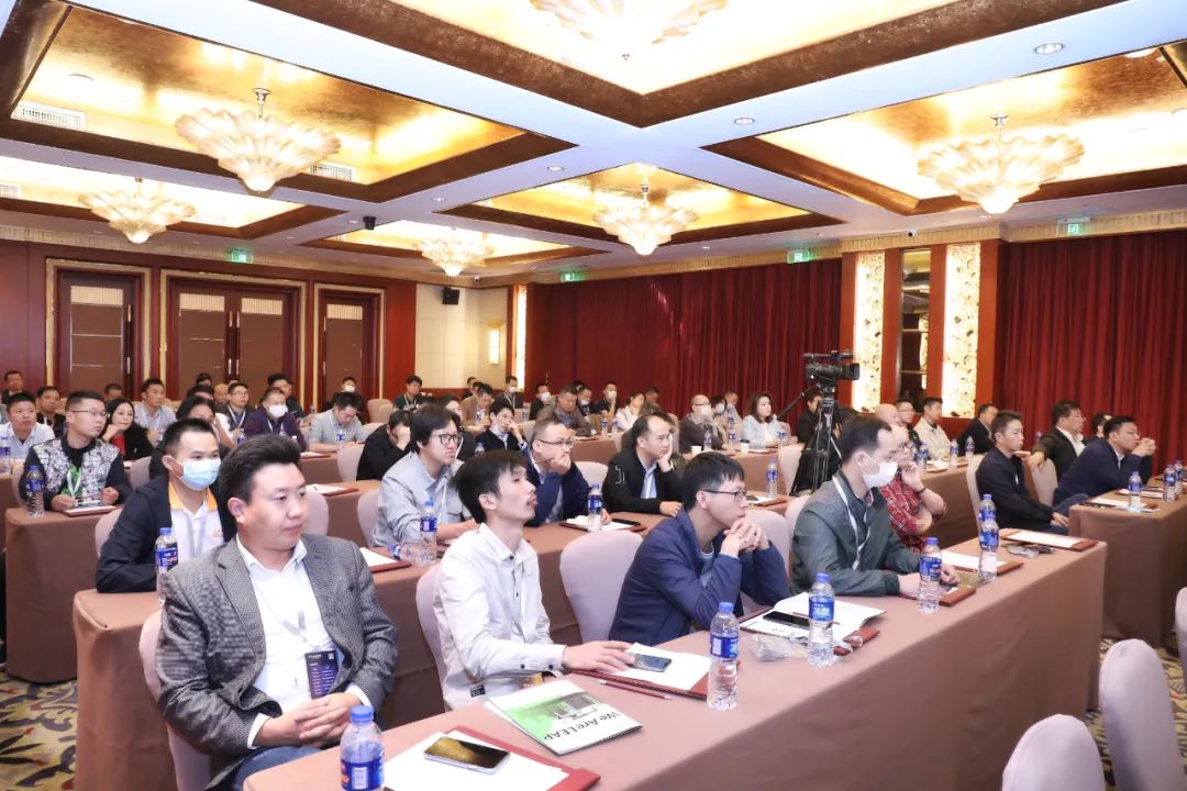 <a href='http://m.wlsfjx.cn/chanpin/56-1.html' target='1' style='font-size:18px; font-weight:bold; color:#000000;'>美術功能室</a>設備