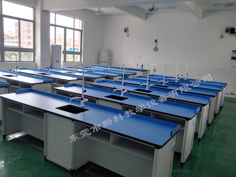 <a href='http://m.wlsfjx.cn/chanpin/53-1.html' target='1' style='font-size:18px; font-weight:bold; color:#000000;'>科學(xué)實(shí)驗(yàn)室</a>